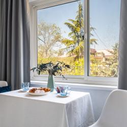 Фото Апартаменты Стильные на Альпийской