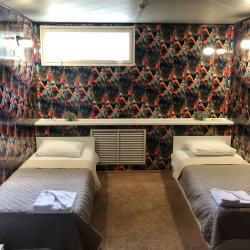 Номер эконом с 2 односпальными кроватями (удобства на этаже)