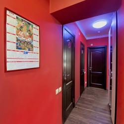 5-комнатные апартаменты стандарт ул. Комсомольская 1, 1 этаж. Рядом с ФСК