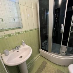 Номер улучшенный стандарт с 1 двуспальной кроватью
