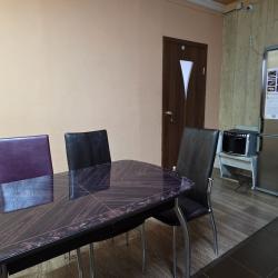 Комната стандарт с 2 односпальными и 1 двуспальной кроватью