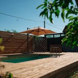 Дом у яблони