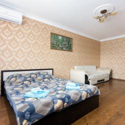 Фото Апартаменты СуткиРу на площади Октябрьская 31А