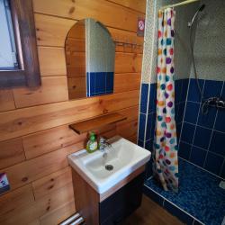 Комната стандарт с 1 двуспальной кроватью (вид на озеро)