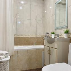 Фото Апартаменты на улице Кленовая роща