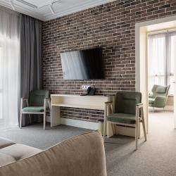 Фото Отель Green Door's (Грин Дорс)