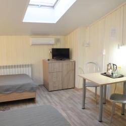 Номер стандарт с 2 односпальными кроватями (мансарда)