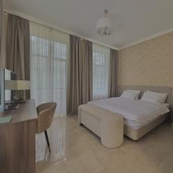 Номер люкс с 1 двуспальной кроватью