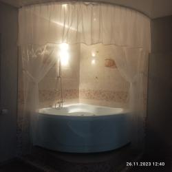 Номер полулюкс с 1 двуспальной кроватью
