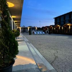 Фото Отель Sandro & Milanii (Сандро & Милани)