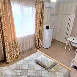 2-местный номер полулюкс с 1 двуспальной кроватью