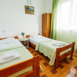 Поющие в Терновнике — a9882778d3640747bcc5bbba0c8eae83