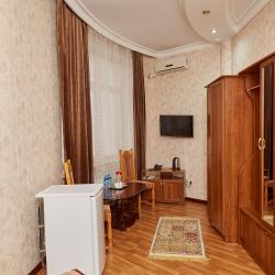 Номер стандарт эконом с 1 двуспальной кроватью