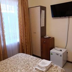 Номер стандарт с 1 двуспальной кроватью и балконом