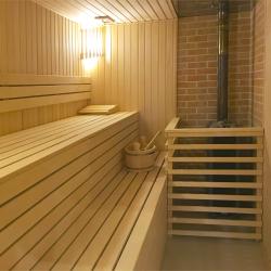 Номер стандарт с 1 двуспальной кроватью (без окна)