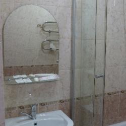 Номер стандарт с 1 двуспальной кроватью