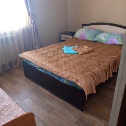 Номер стандарт семейный с 1 односпальной и 1 двуспальной кроватью