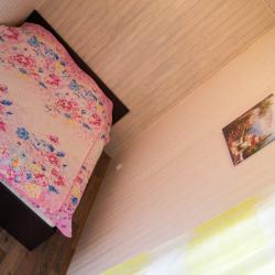 Розовый коттедж