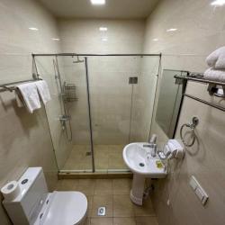 Номер стандарт с 1 двуспальной кроватью