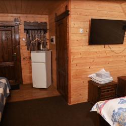 4-местный номер стандарт (мансарда) в домике у бассейна