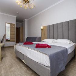 4-местный номер комфорт (вид на парк)