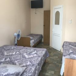 Комната стандарт с 4 односпальными кроватями