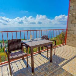 1-комнатный номер студия с видом на море