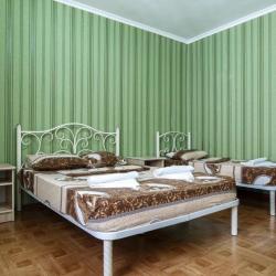Комната стандарт с 1 односпальной и 1 двуспальной кроватью