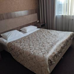 Номер стандарт с 1 двуспальной кроватью