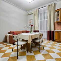 Апартаменты улучшенные Некрасова, 60