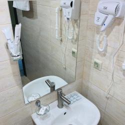 Номер комфорт с 1 двуспальной кроватью