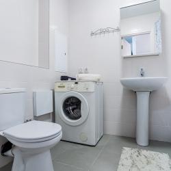 Фото Отель LetoApart (ЛетоАпарт) на улице Григорьева 12-51