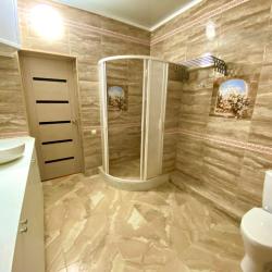 Комната эконом с 1 двуспальной кроватью (общие удобства)