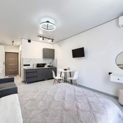Апартаменты студия Искры,88к3
