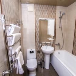 Номер улучшенный полулюкс с 1 двуспальной кроватью