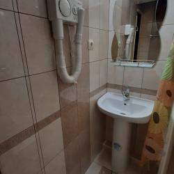 Комната стандарт с 1 двуспальной кроватью и балконом