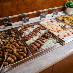 Фото Отель Family Pride Inn (Фэмили Прайд Инн)