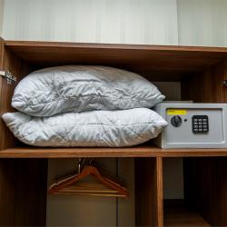 Номер студия люкс с 1 двуспальной кроватью