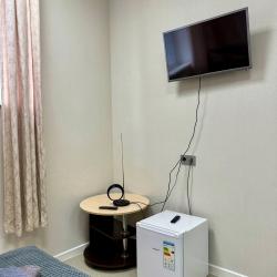 Номер семейный с 1 двуспальной и 1 двухъярусной кроватями