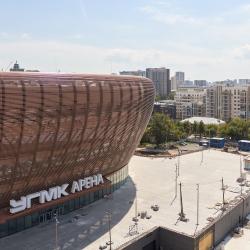 Апартаменты студия для пары с джакузи на 13 этаже