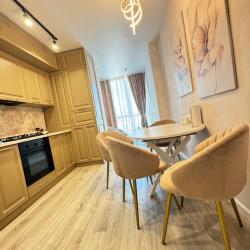 Фото Апартаменты Housevip на улице Павла Буравцева