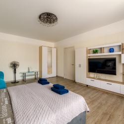 Фото Отель PrezentHaus (ПрезентХаус) на улице Карла Маркса 171