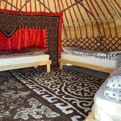 Фото Отель Yurt camp Sonun (Юрточный лагерь Сонун)