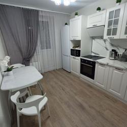Фото Апартаменты в пгт. , 1-й квартал, 3