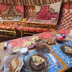 Фото Отель Юрточный лагерь Сон Куль