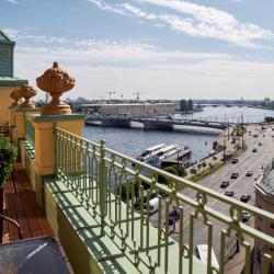 Двухкомнатный люкс с террасой