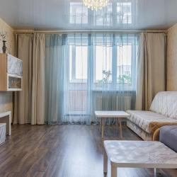 Фото Отель Трёхкомнатная квартира на Краснозвёздной улице 31