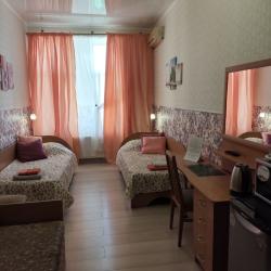 3-местный номер стандарт улучшенный с 2 односпальными кроватями