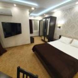 Номер улучшенный полулюкс с 1 двуспальной кроватью