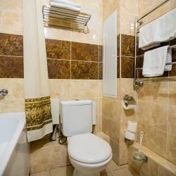 8-местные апартаменты люкс Сочи, ул. 65 лет Победы 67 с 2 односпальными кроватями